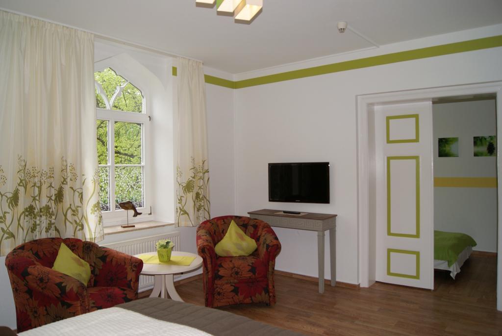 Deluxe Apartments Der "Alten Apotheke" Prerow Exterior photo