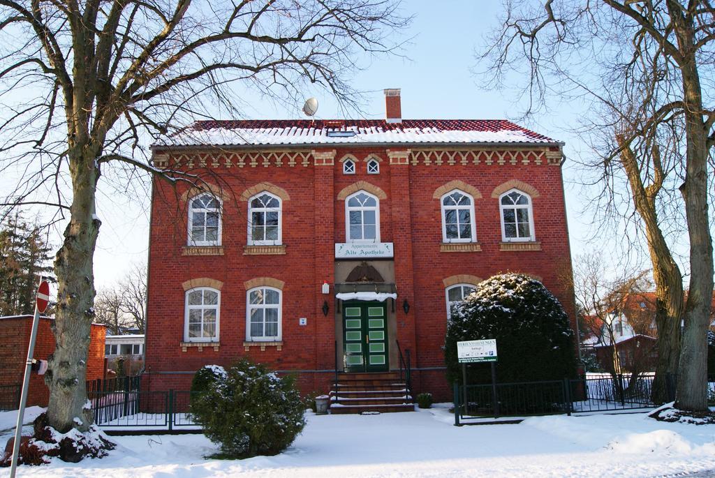 Deluxe Apartments Der "Alten Apotheke" Prerow Exterior photo