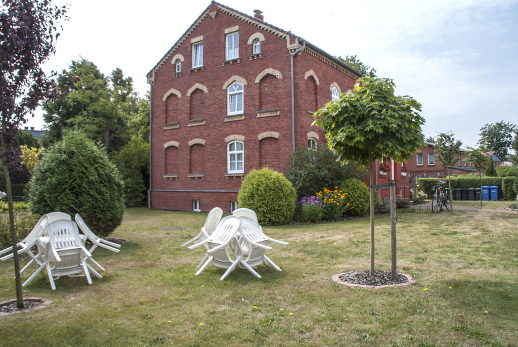 Deluxe Apartments Der "Alten Apotheke" Prerow Exterior photo